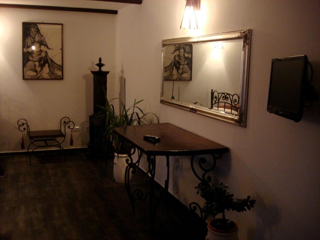 Pension La Taticu Sacalaseni Номер фото